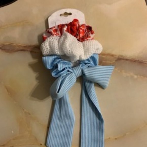 Nicole Miller Red, White and Blue Scrunchies - Picture 4 of 5